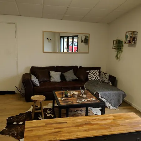 Дом отдыха Dependance Chaleureuse Dans Le Vignoble Nantais La Haie-Fouassiere