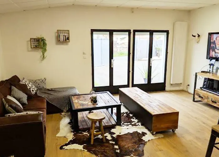 Dependance Chaleureuse Dans Le Vignoble Nantais * La Haie-Fouassiere